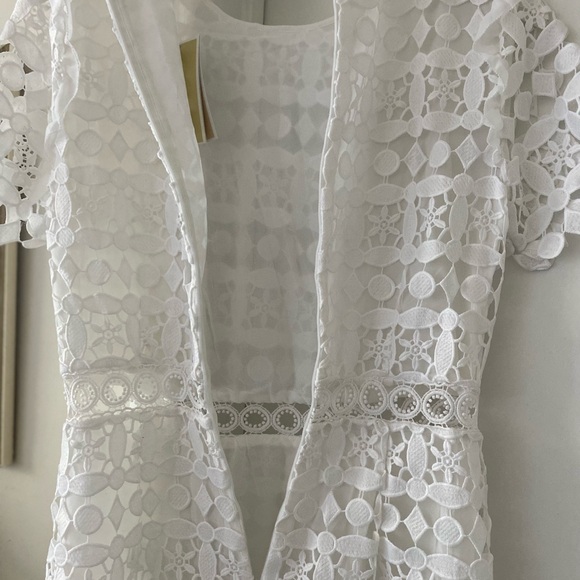 NWT Michael Michael Kors White Geo Lace Pencil Dress, Size 4 - Picture 13 of 16